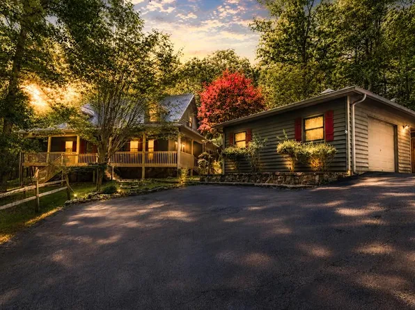 63 Misty Hollow Rd, Ellijay, GA 30536