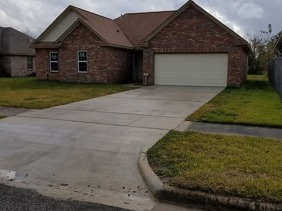 1st image of 3702 Blarney Dr
