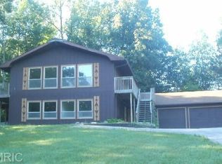11056 Grand River Dr SE, Lowell, MI 49331