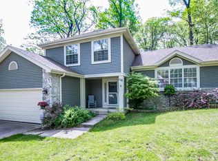 1125 Oak Ridge Dr, Streamwood, IL 60107