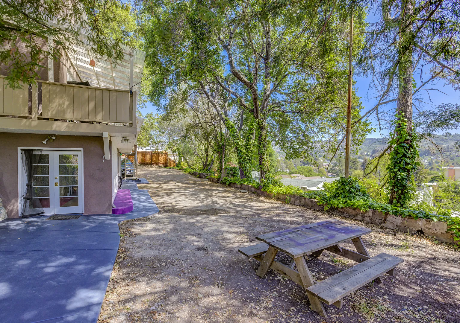 3410 Birdsall Ave — Photo 3