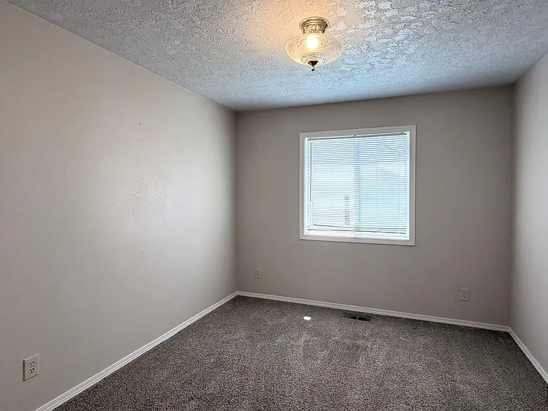 7349 Oneil Rd NE — Photo 21