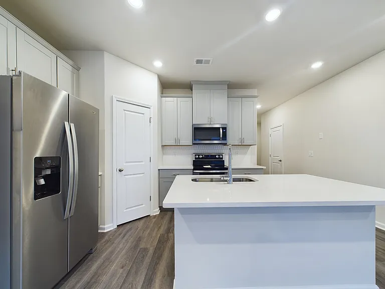 4133 County Down Ave — Photo 3