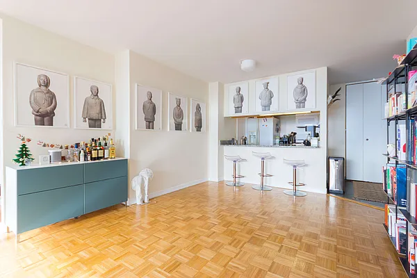 Rented by Compass | media 23