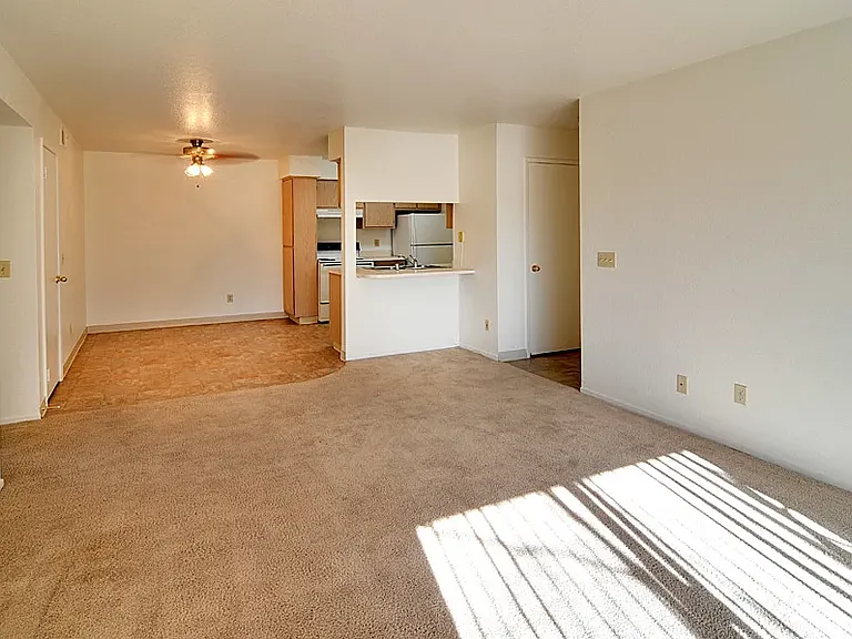Boulder Creek Apartments — Photo 6