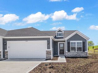 879 E 119th Pl, Crown Point, IN 46307
