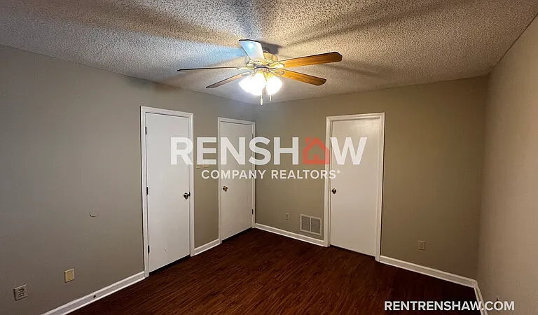 2230 Curbertson St — Photo 11