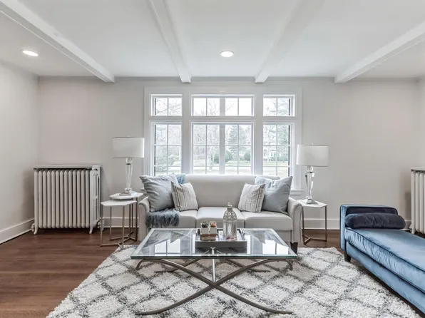 60 Maple Ave, North Haven, CT 06473