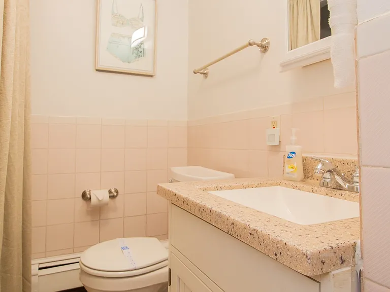 1004 Tremont St #1 — Photo 24
