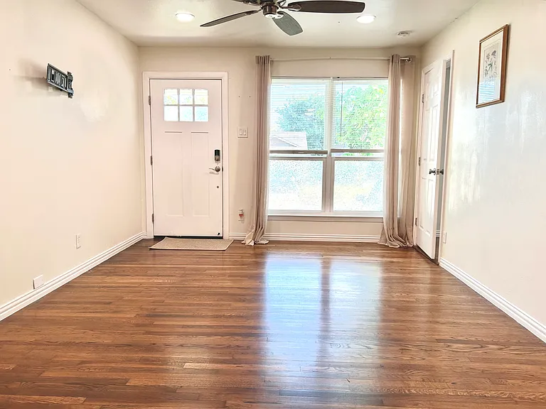 733 Morris Dr — Photo 7