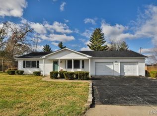 1819 Oak Tree St, Saint Peters, MO 63376