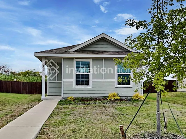 412 Branch Village Way — Photo 1