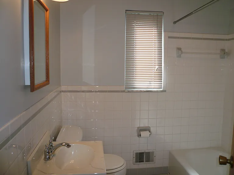 7812 Oak St #2 — Photo 6
