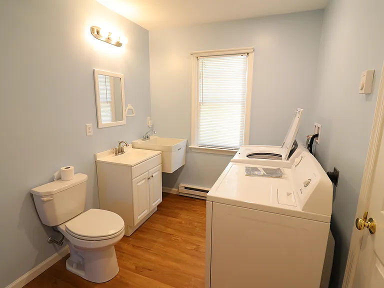 731 Oak St — Photo 10