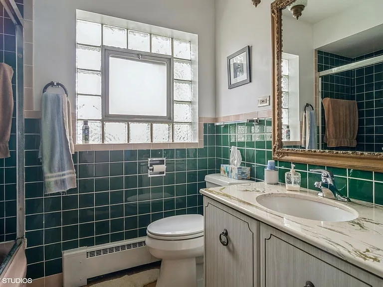 6445 N Oketo Ave — Photo 14