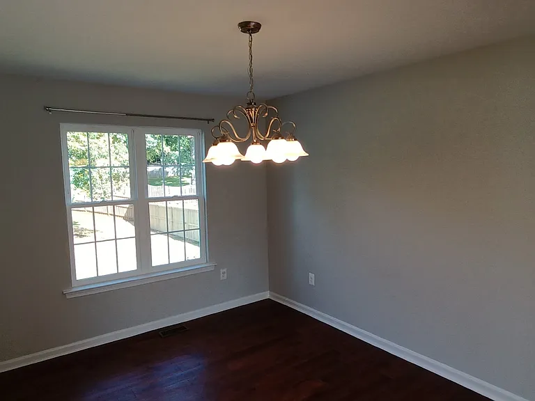 345 Silver Ridge Dr — Photo 12