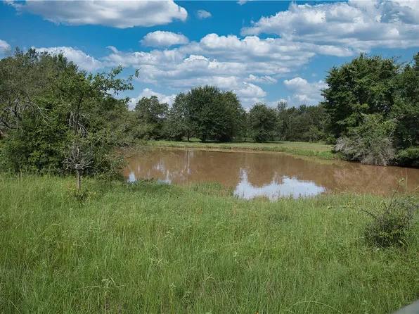 12538 E B Watson Rd #B, Bremond, TX 76629