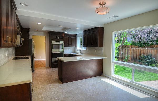 Newly Remodeled Kitchen