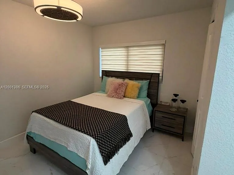 10460 SW 26th Ter — Photo 16