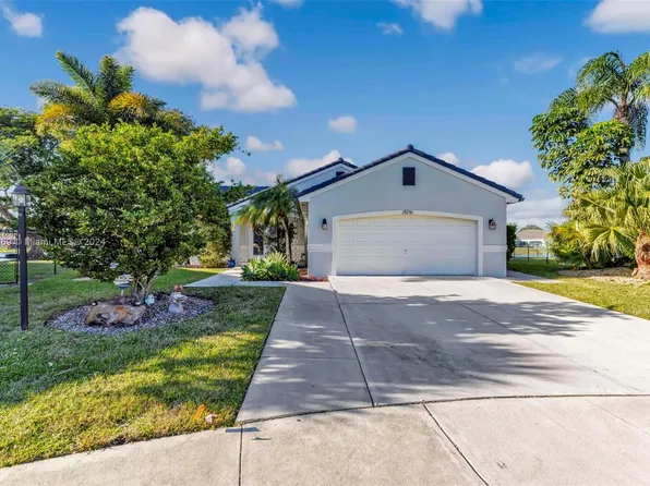 18741 NW 3rd St, Pembroke Pines, FL 33029