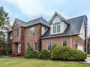 3568 Great Falls Cir, Ann Arbor, MI 48108