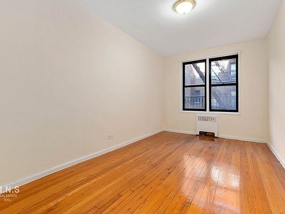4th image of 500 W 235th St #4N