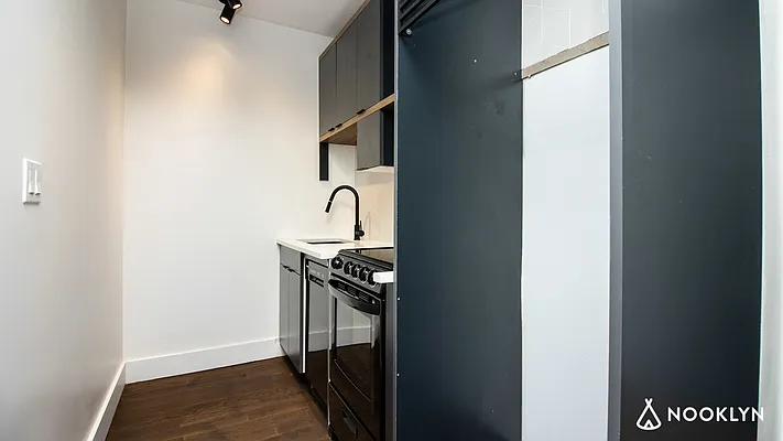 Rented by Nooklyn NYC LLC | media 4