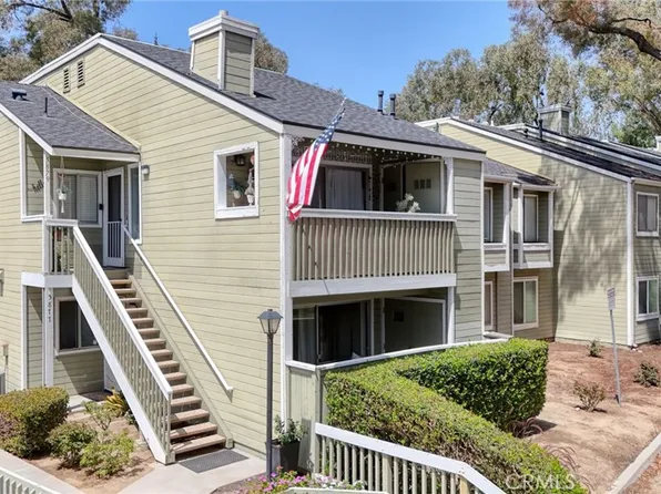 5879 Portsmouth Rd, Yorba Linda, CA 92887