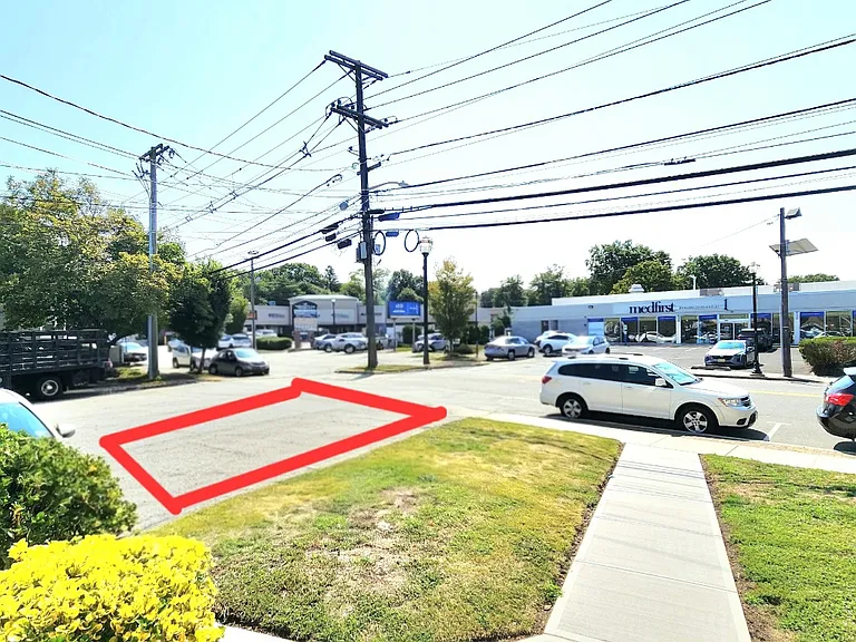 1 Parking Spot Off Street