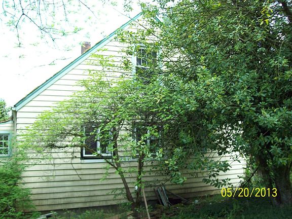 2nd image of 903 Ellinor Ave