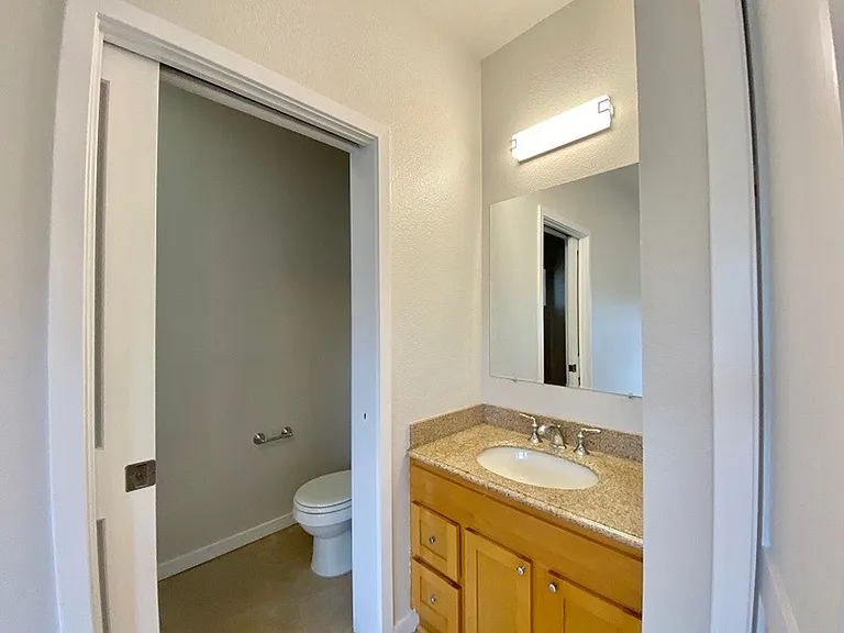 Valley Oak Drive, 140 * — Photo 11