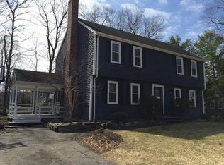 17 Lois Ln, North Attleboro, MA 02760