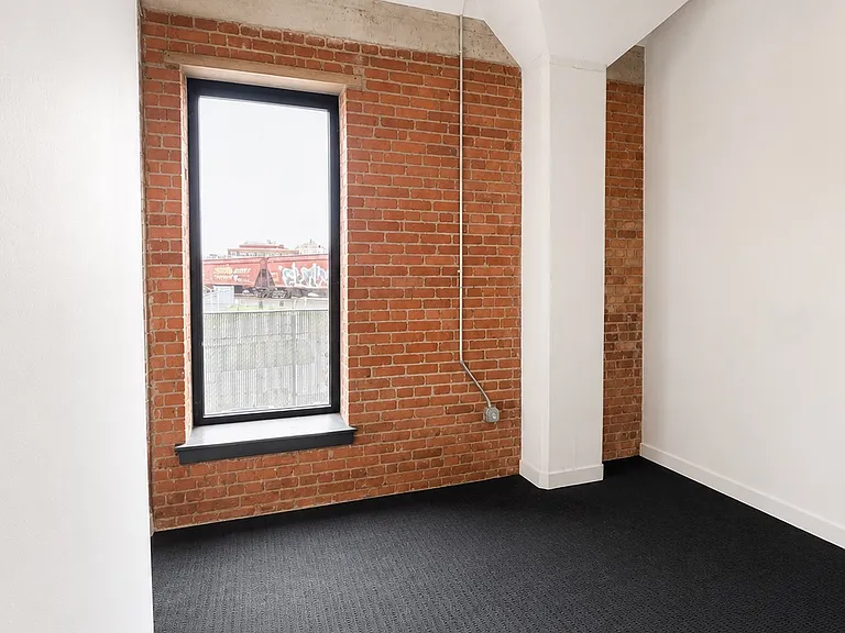 103 E Sprague Ave #201 — Photo 9