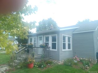 214 Michigan St, Holly, MI