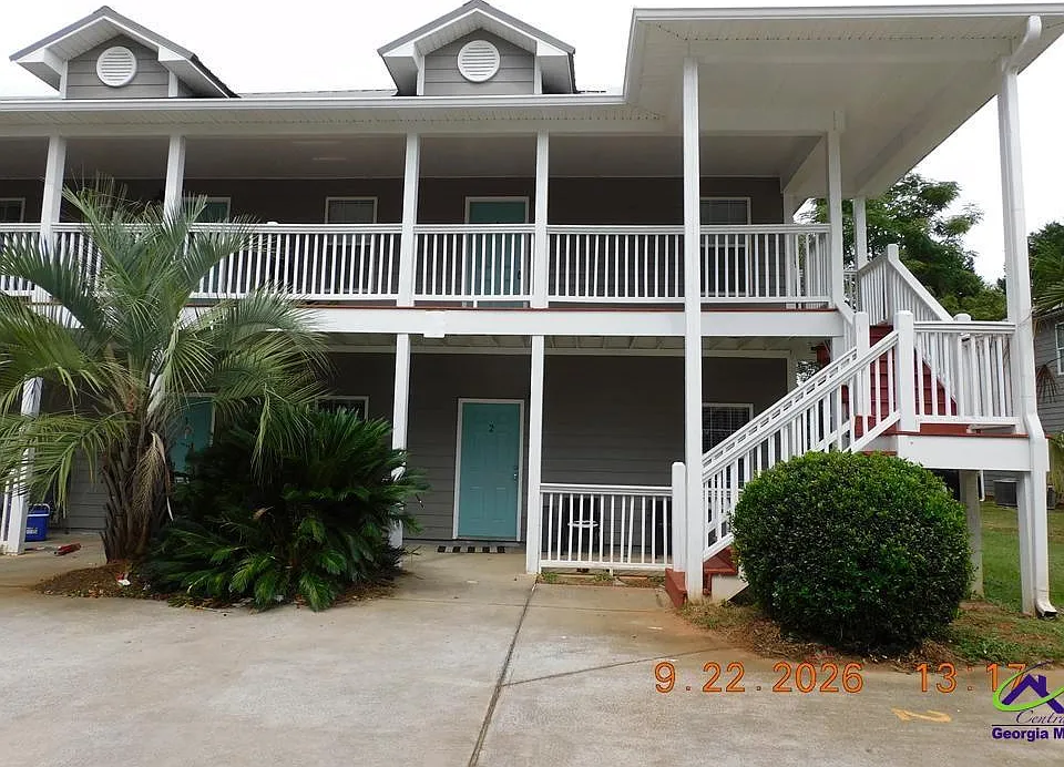 402 Club Villa Ct #4