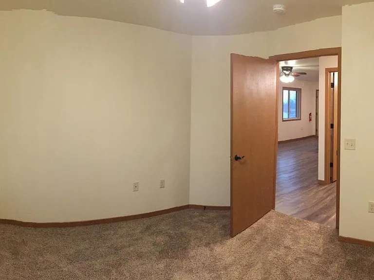 2421 Sessions St #5 — Photo 3