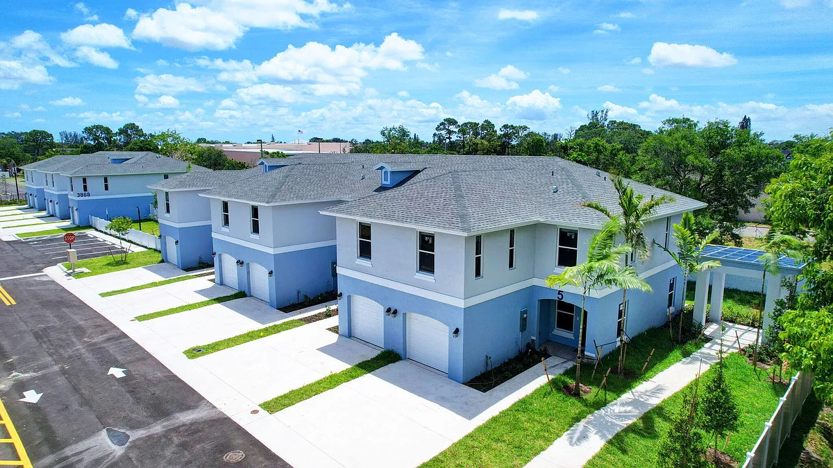 Building Photo - 3868 Patio Ct #5