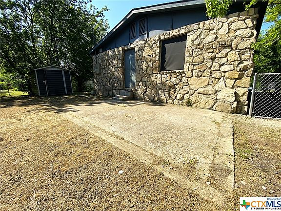 5th image of 1203 Elyse Dr