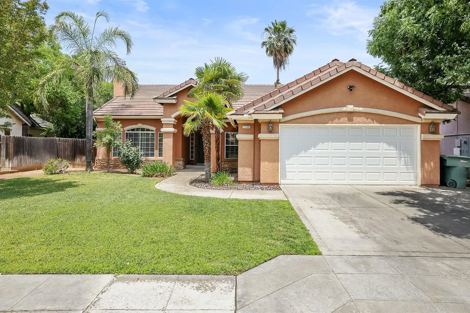 2180 E Rush Ave photo 1