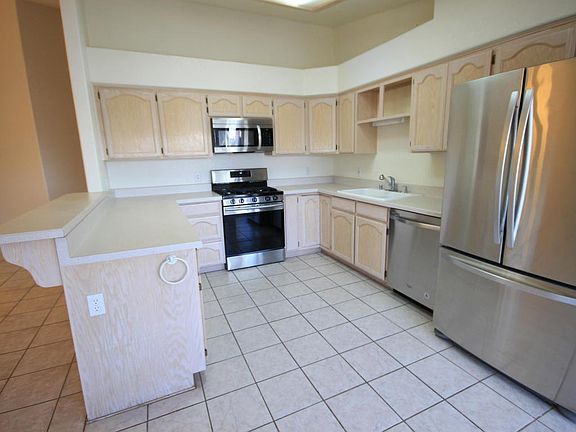 3rd image of 3207 Rosburg St