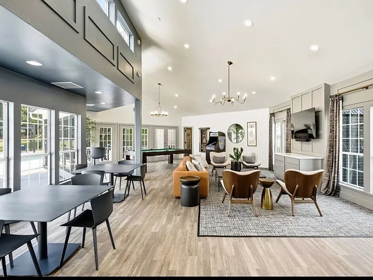 626 Shug Jordan Pkwy — Photo 11