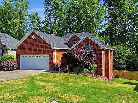 2nd image of 379 Sandpiper Dr