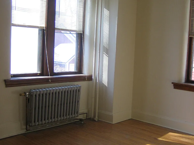 590 Holly Ave — Photo 13