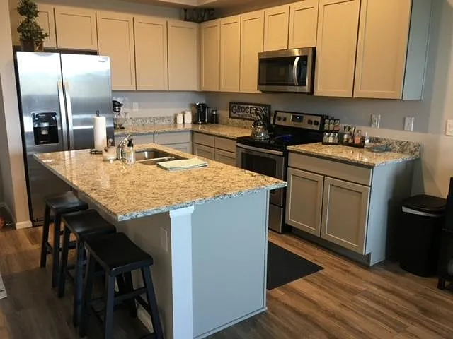 3 bed, 2.5 bath, 1519 sqft, $2,885 — Photo 3