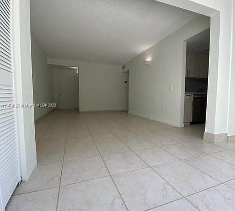 5th image of 2539 S Bayshore Dr #222AR