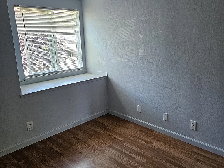 403 Fernbridge Pl — Photo 17