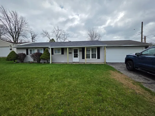 6131 Ridgeway Dr, Bedford Heights, OH 44146