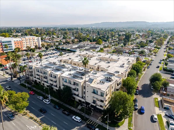 19350 Sherman Way Unit 210, Reseda, CA 91335