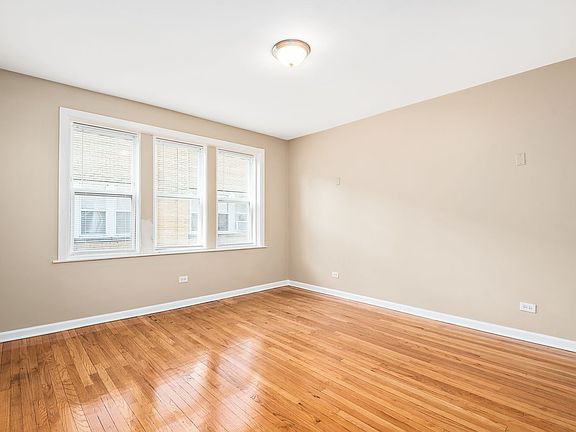 5th image of 8049 S Manistee Ave APT 3W
