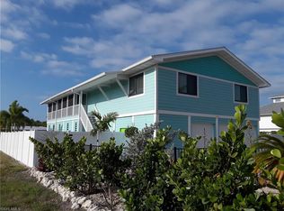 2772 Gulfview Dr, Naples, FL 34112